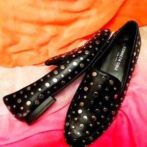 COPY - Kenneth Cole flats!